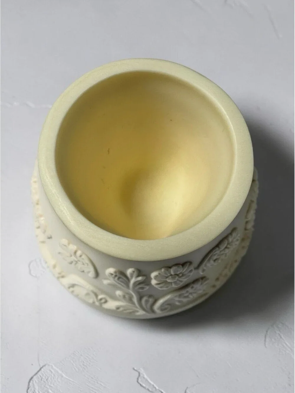 Vintage Hand Carved Italian Alabaster Urn With Lid By Triune International
